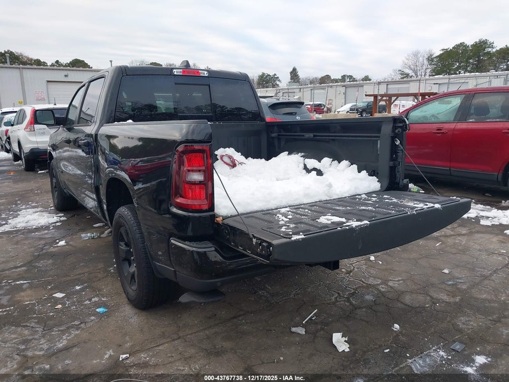2025 Ram 1500 Tradesman 4X4 5'7 Box photo 3