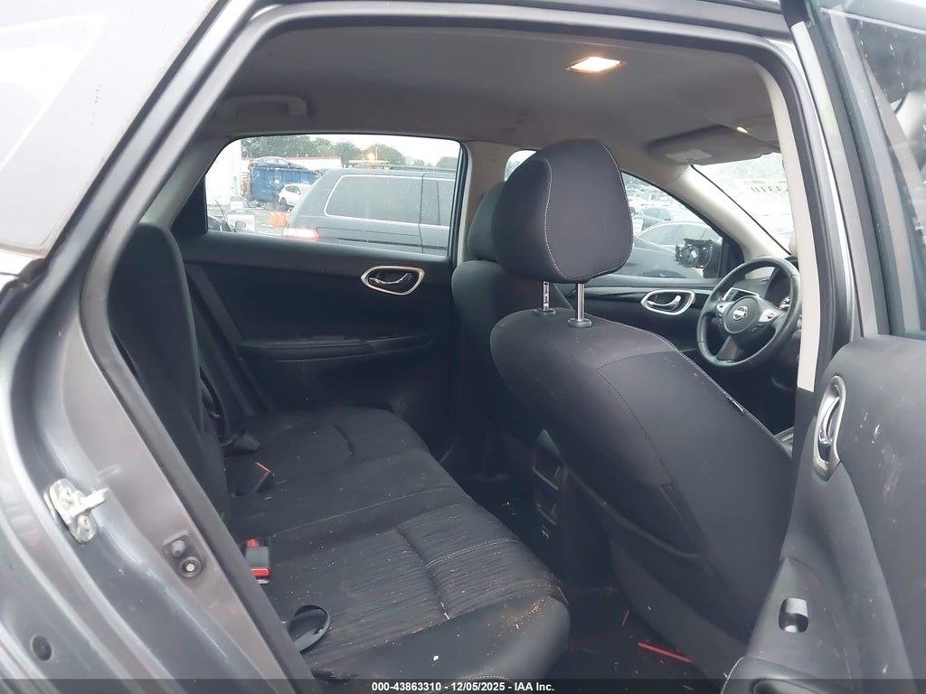 2018 Nissan Sentra SV photo 8
