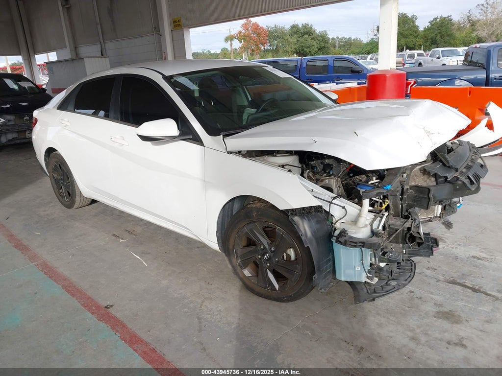 Hyundai ELANTRA 2021