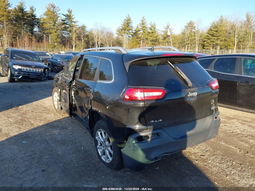 2017 Jeep Cherokee Latitude 4X4 photo 3