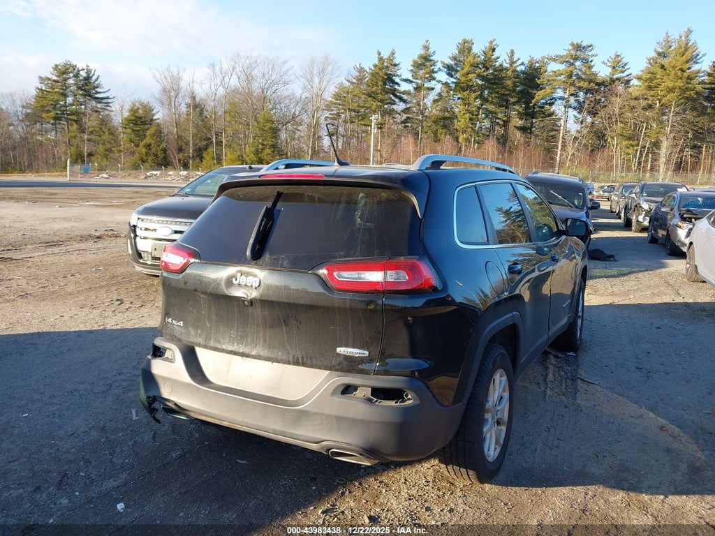 2017 Jeep Cherokee Latitude 4X4 photo 4