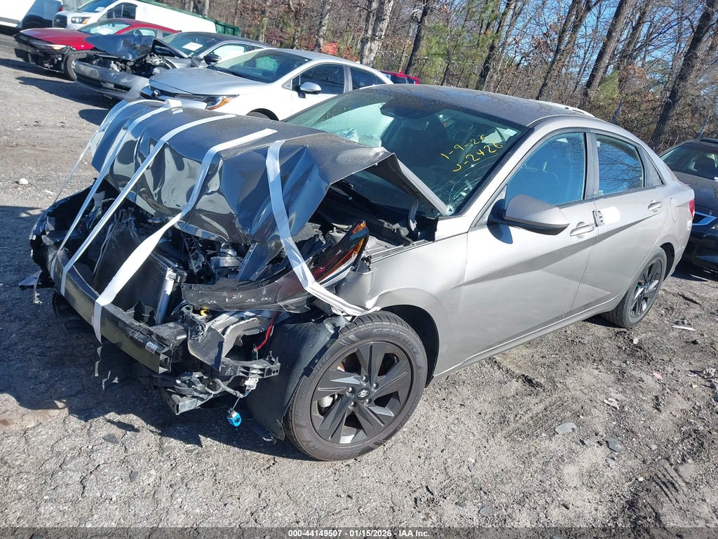 Hyundai ELANTRA 2022