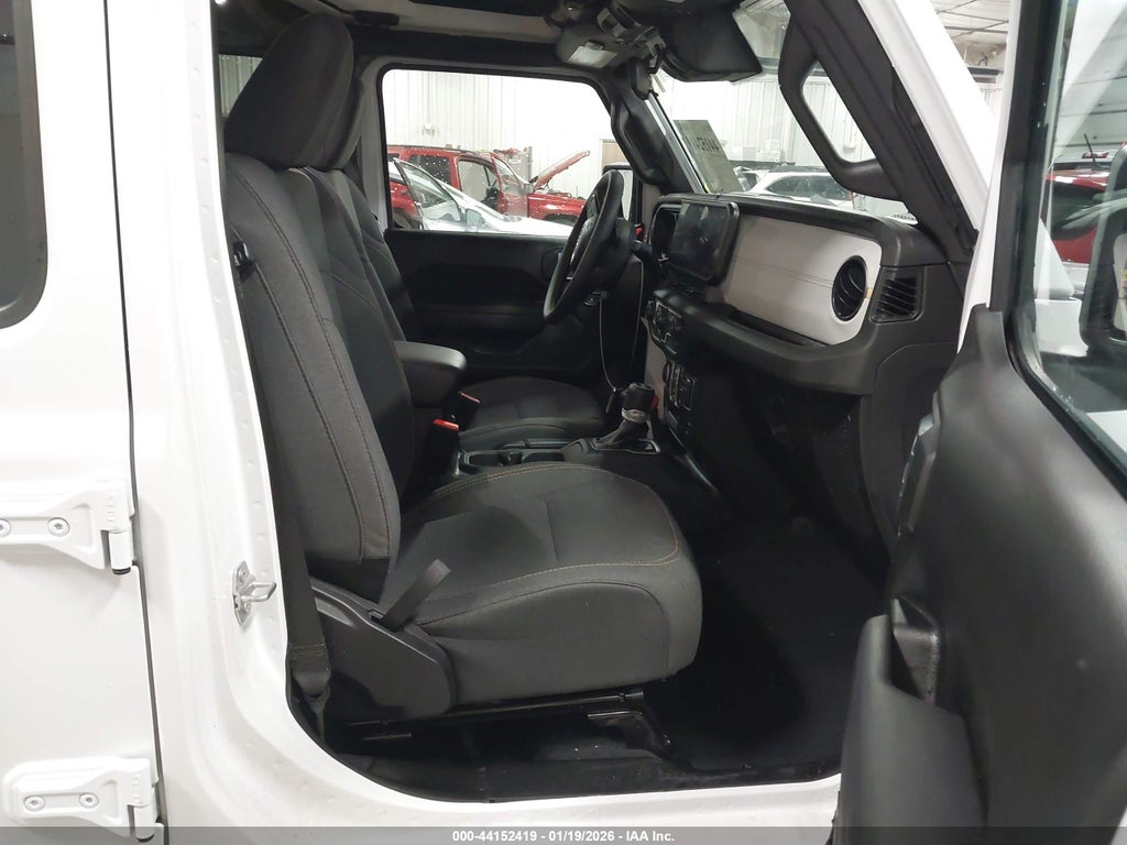 2024 Jeep Wrangler 4-Door Sport S 4X4 photo 5