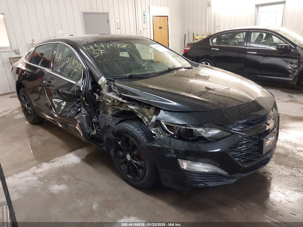 Chevrolet MALIBU 2022