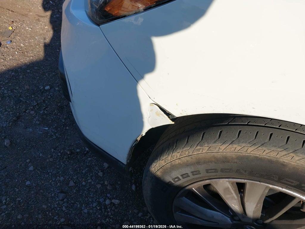 2018 Nissan Pathfinder SV photo 6