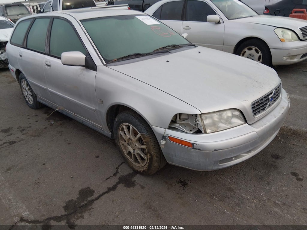 2003 VOLVO V40