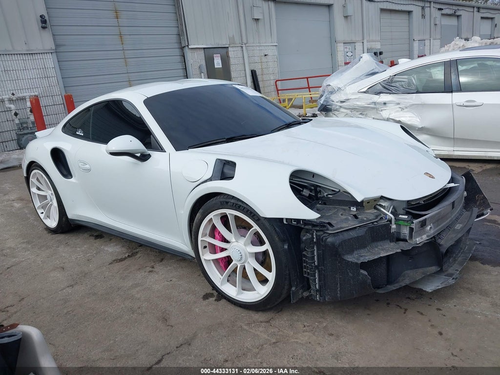 2016 PORSCHE 911