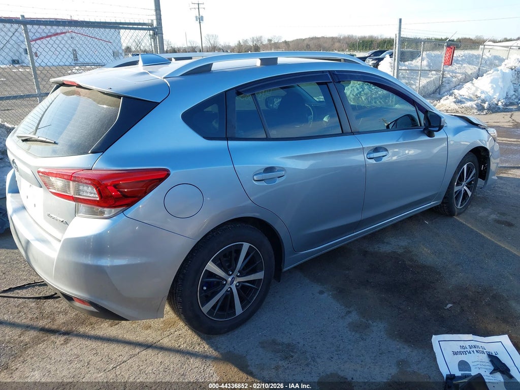 2023 Subaru Impreza Premium 5-Door photo 4