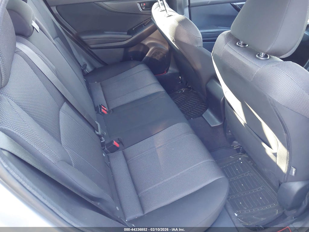 2023 Subaru Impreza Premium 5-Door photo 8