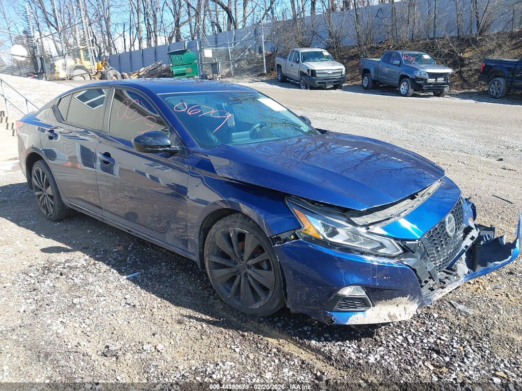 Nissan ALTIMA 2022