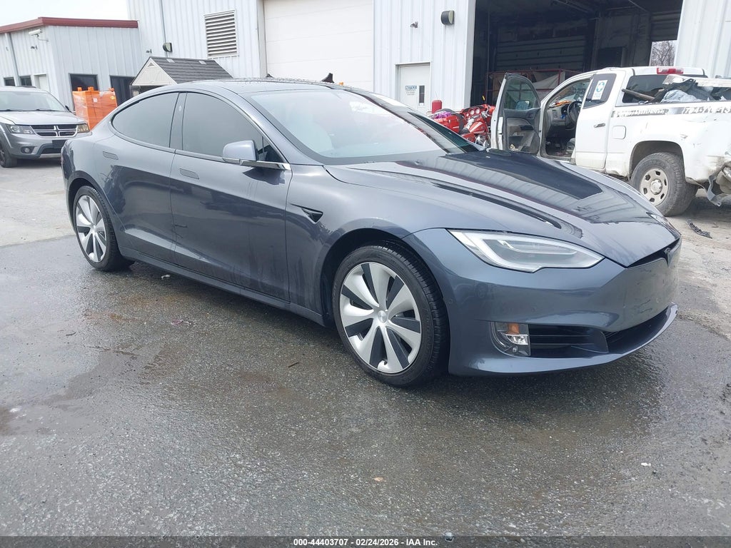 Tesla MODEL S 2021