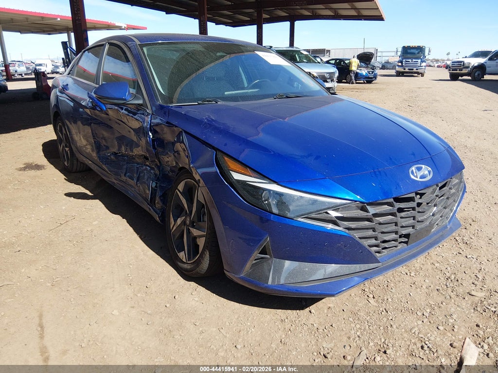 Hyundai ELANTRA 2023