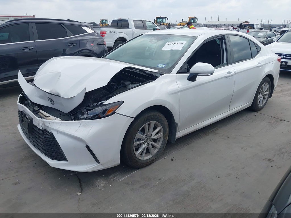 Toyota CAMRY 2025