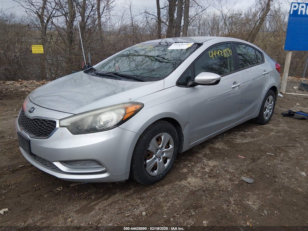 2016 Kia Forte LX photo 2