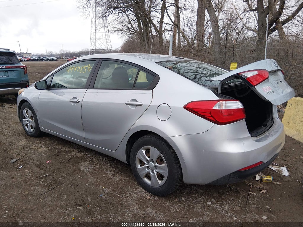 2016 Kia Forte LX photo 3