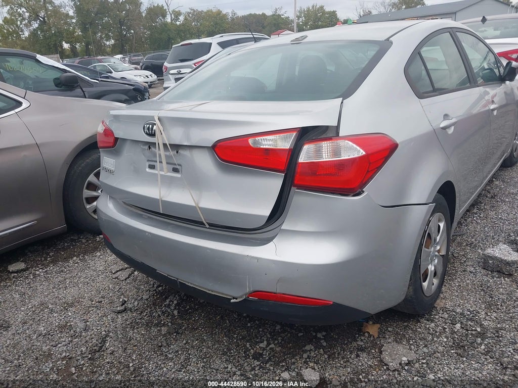 2016 Kia Forte LX photo 6
