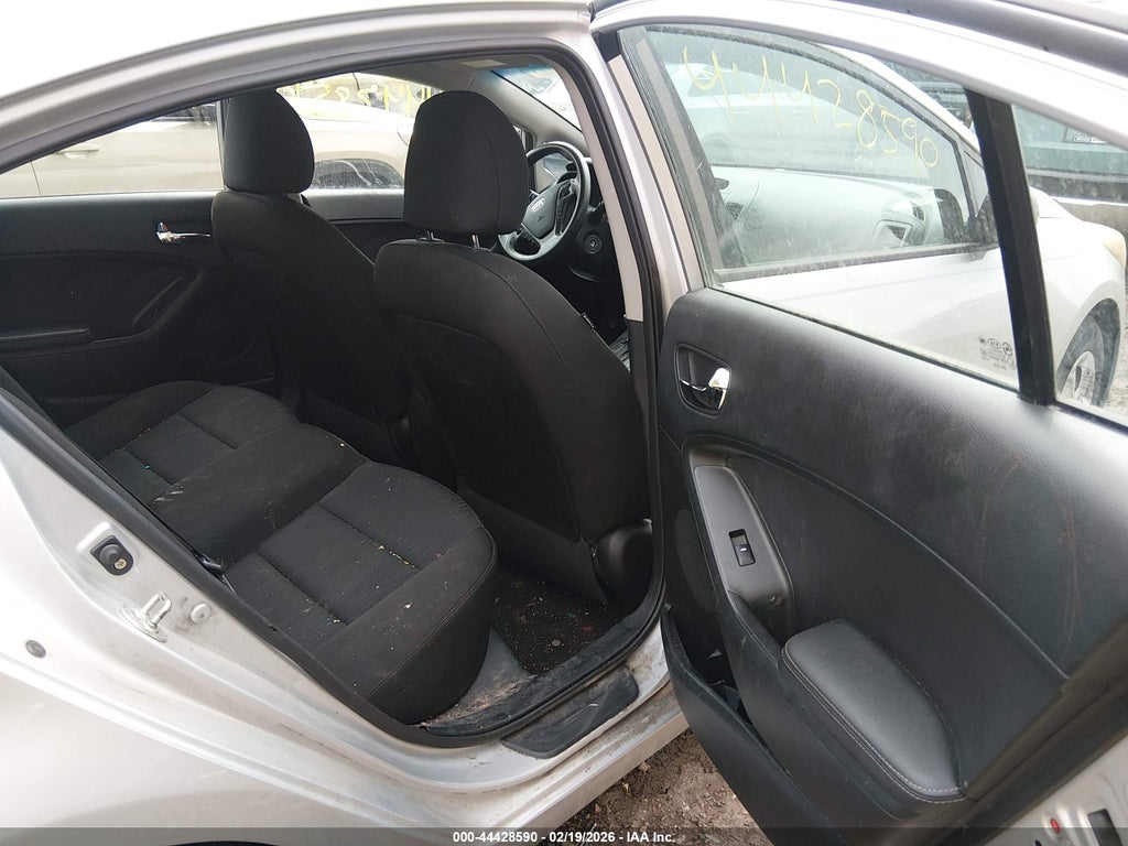 2016 Kia Forte LX photo 8