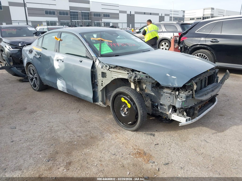 2024 VOLVO S60