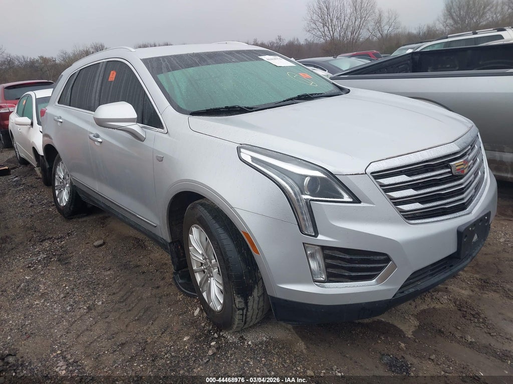 2017 CADILLAC XT5