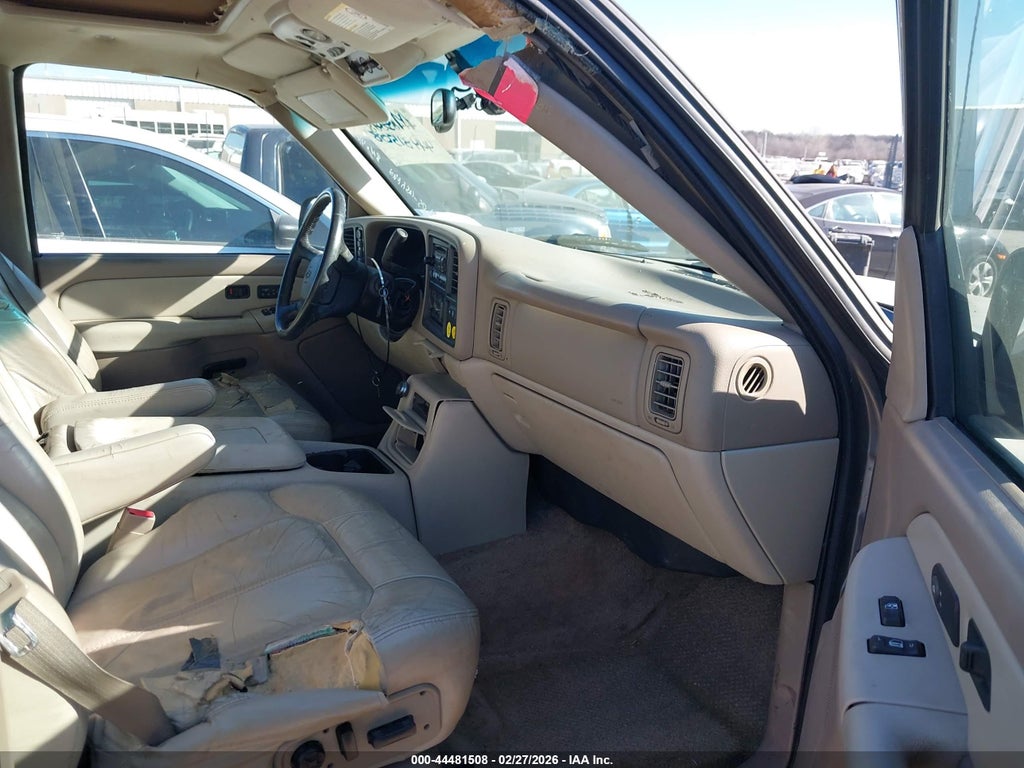 2002 Chevrolet Tahoe LT photo 5