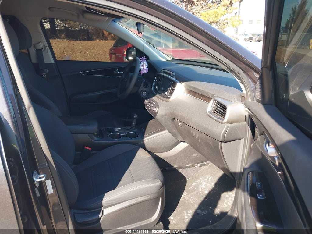2018 Kia Sorento 2.4L LX photo 5