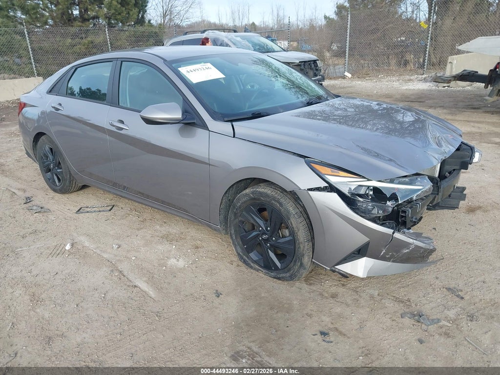 Hyundai ELANTRA 2021