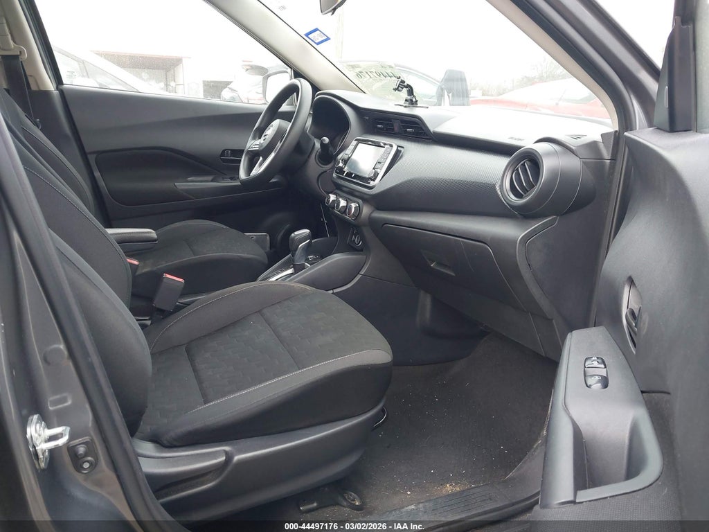 2021 Nissan Kicks S Xtronic CVT photo 5