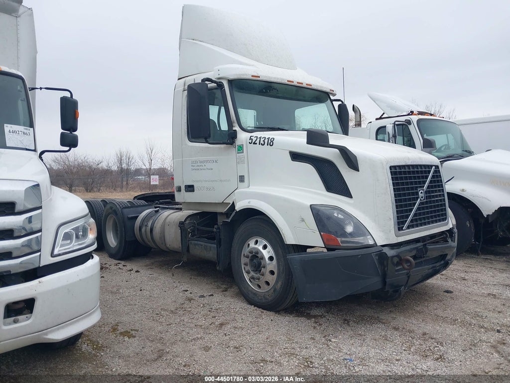 2016 VOLVO VN