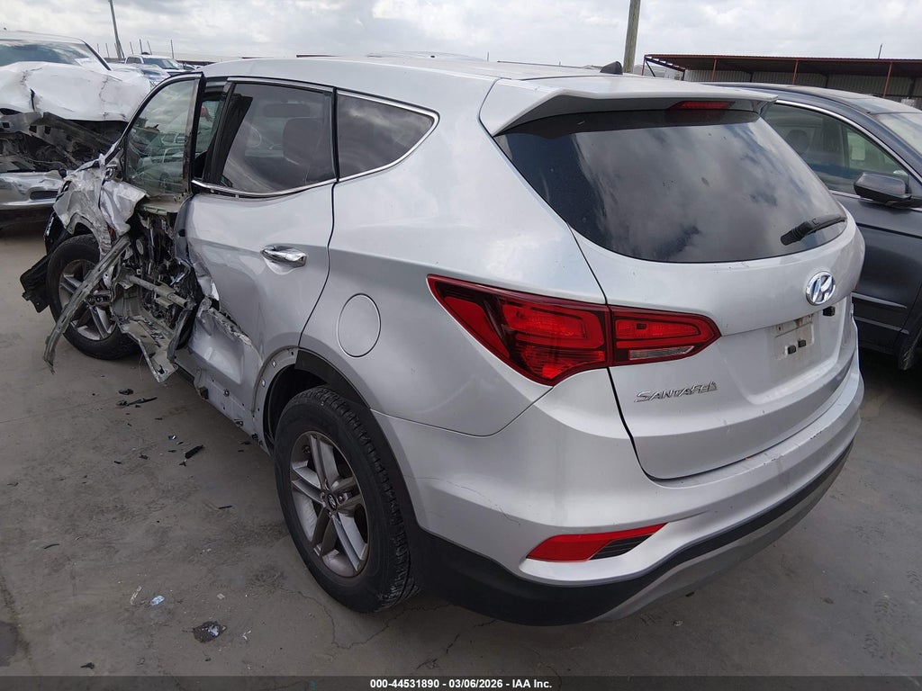 2018 Hyundai Santa FE Sport 2.4L photo 3