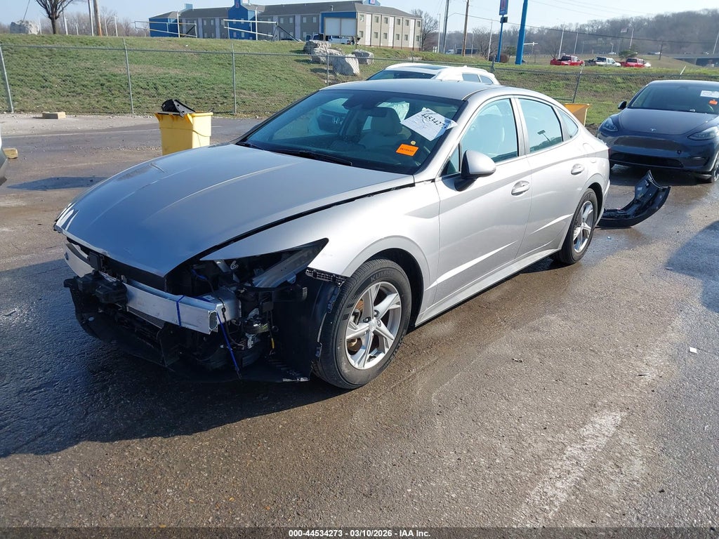 2023 Hyundai Sonata SE photo 2
