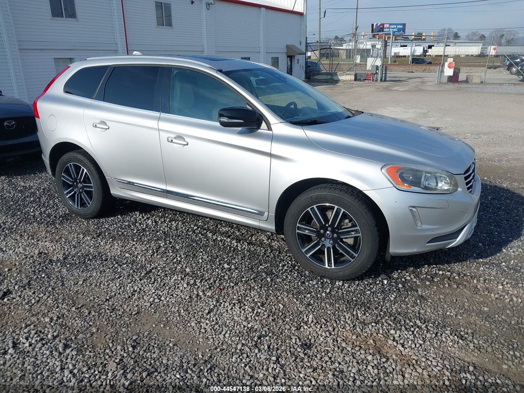 2017 VOLVO XC60