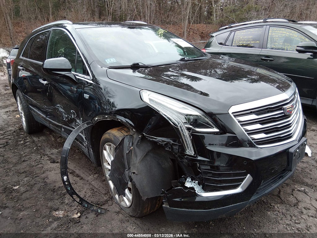 2017 CADILLAC XT5
