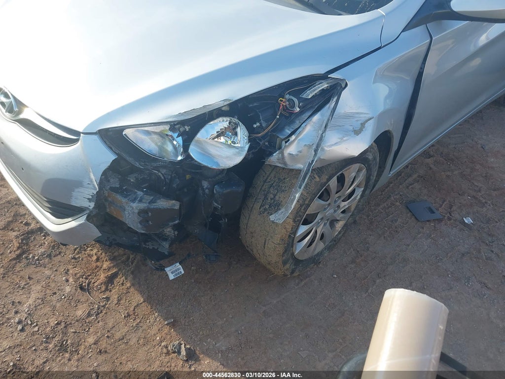 2011 Hyundai Elantra GLS photo 6