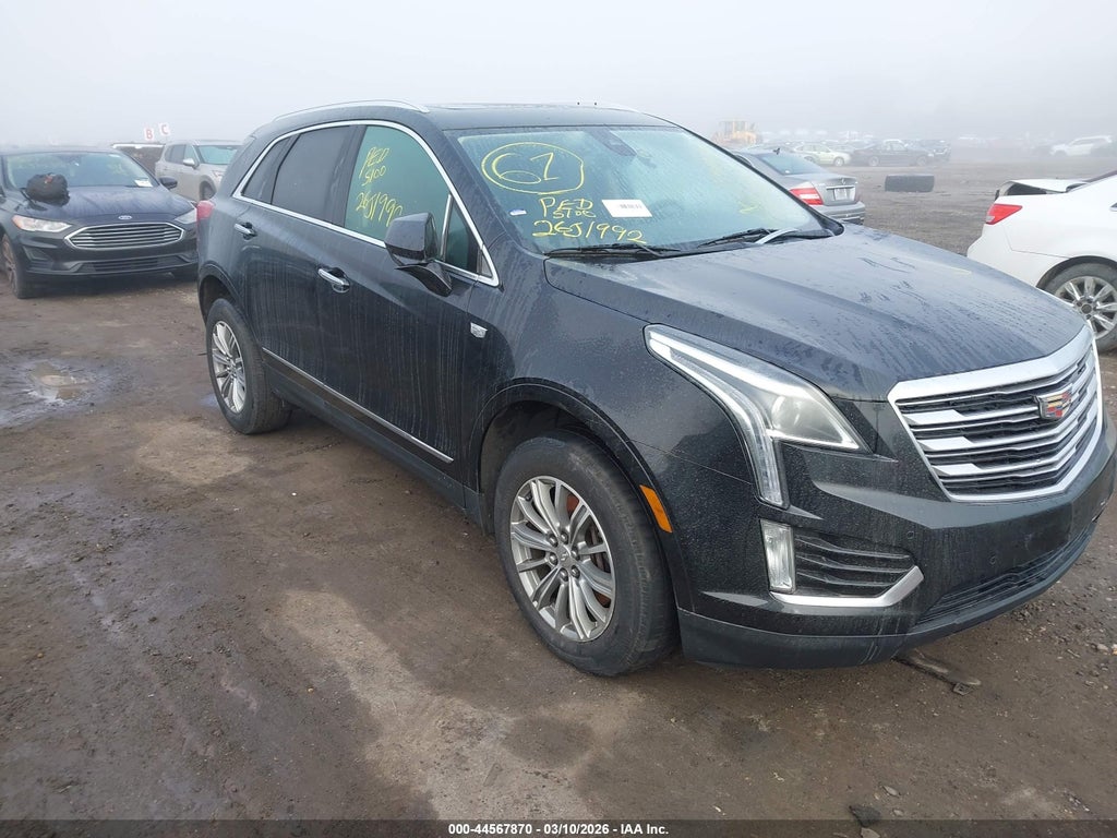2017 CADILLAC XT5