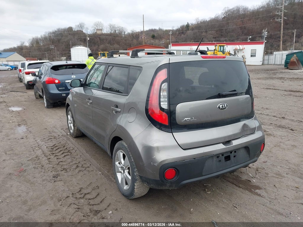 2018 Kia Soul photo 3