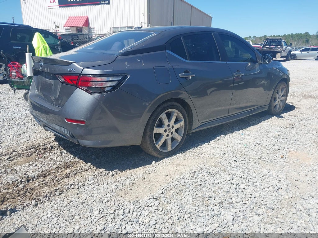 2021 Nissan Sentra SR Xtronic CVT photo 4