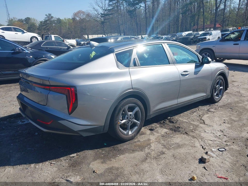 2025 Kia K4 LXS photo 4