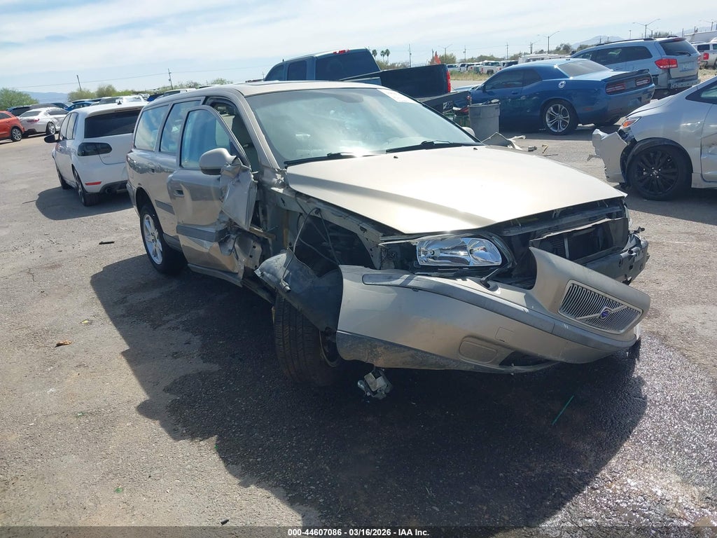 2003 VOLVO V70