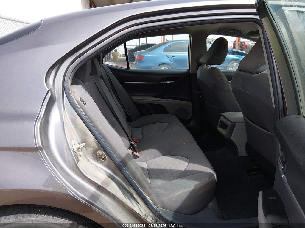 2023 Toyota Camry LE photo 8