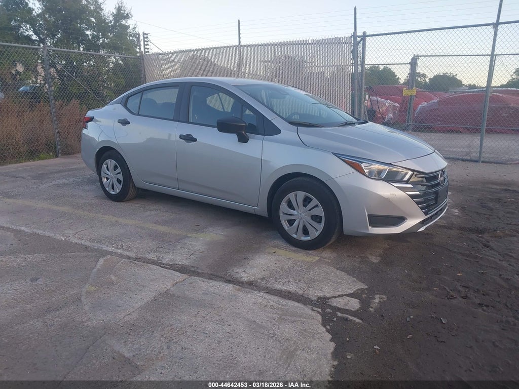 Nissan VERSA 2024