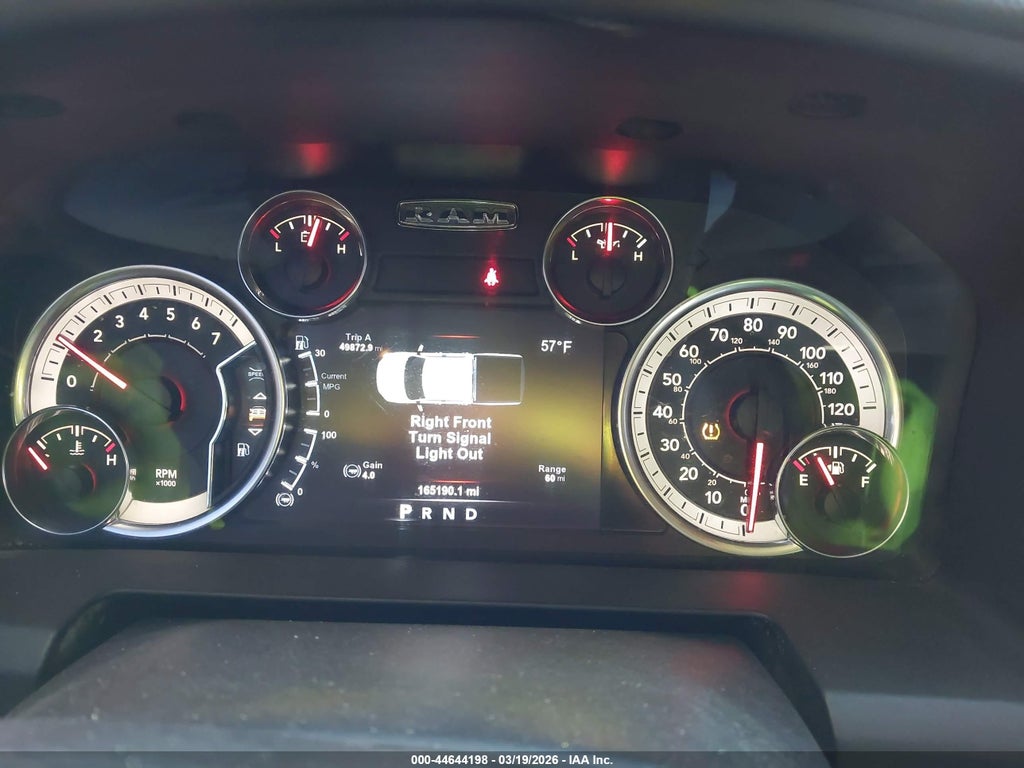 2018 Ram 1500 BIG Horn 4X4 6'4 Box photo 7
