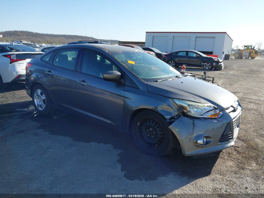1FAHP3F28CL475901 2012 FORD FOCUS photo no. 1