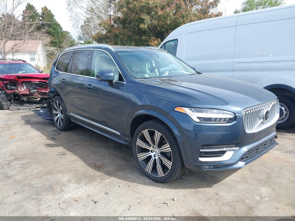 2023 VOLVO XC90