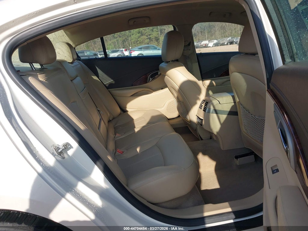 2011 Buick Lacrosse CXS photo 8