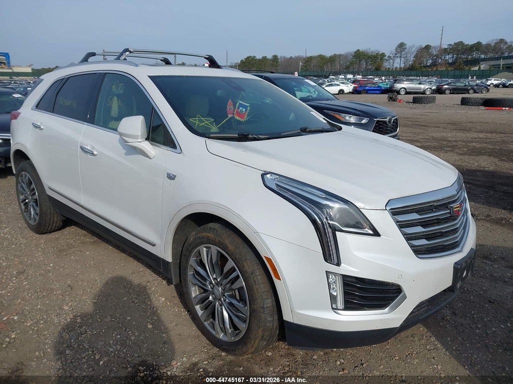 2017 CADILLAC XT5