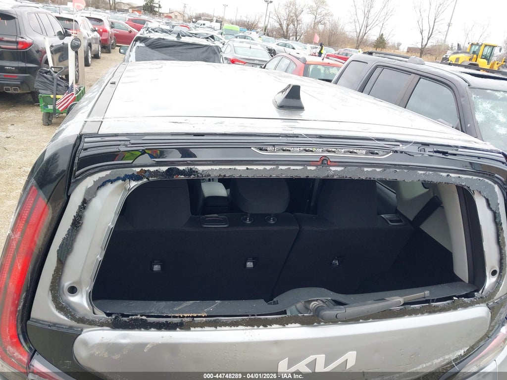 2023 Kia Soul LX photo 6
