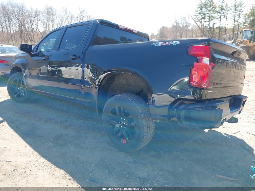 2022 Chevrolet Silverado 1500 LTD 4WD Short BED RST photo 3