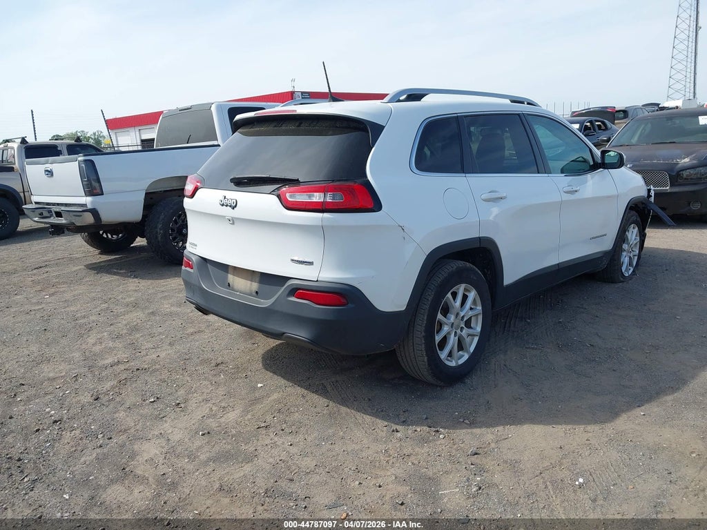 2018 Jeep Cherokee Latitude Plus FWD photo 4
