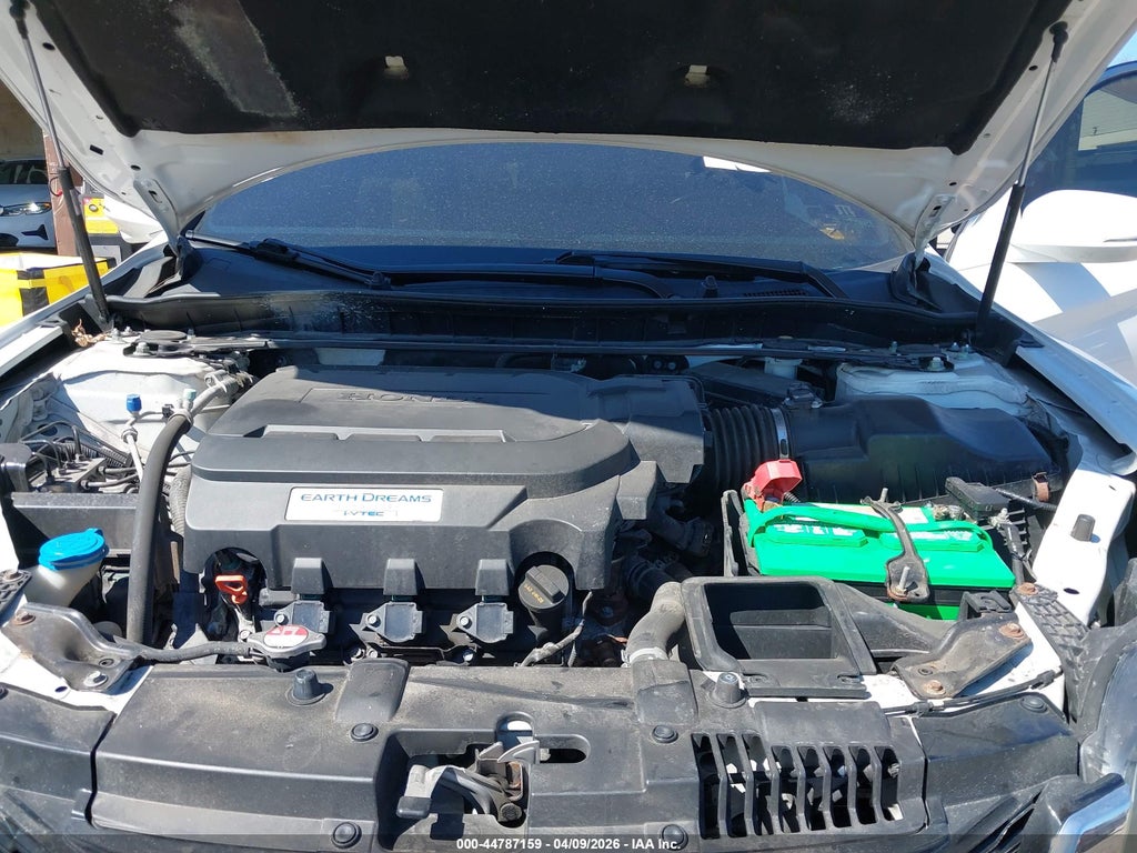 2015 Honda Accord EX-L V-6 photo 10