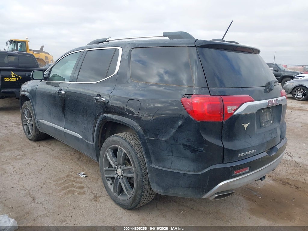 2017 GMC Acadia Denali photo 3